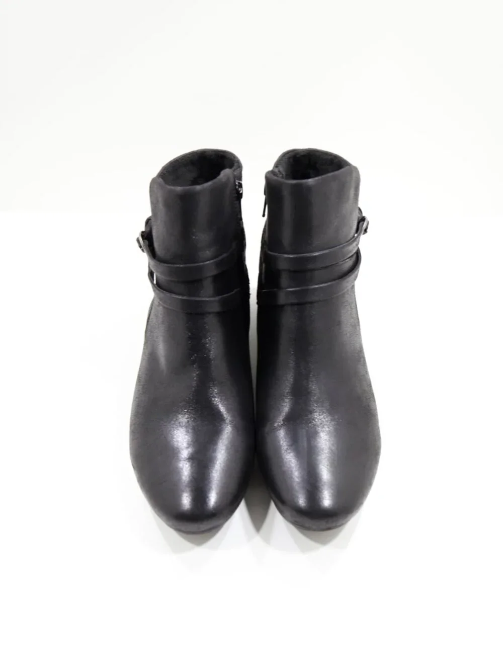 BareTraps saraya black